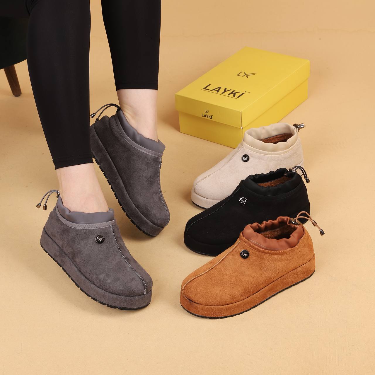 حذاء دافئ وأنيق مستورد من تركيا (REF09)