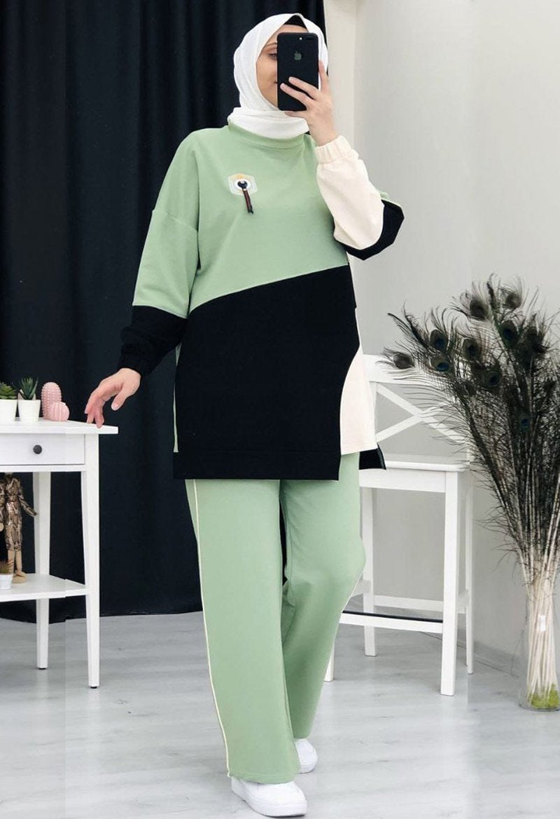 2022 سيرفيت نسائية (REF20)