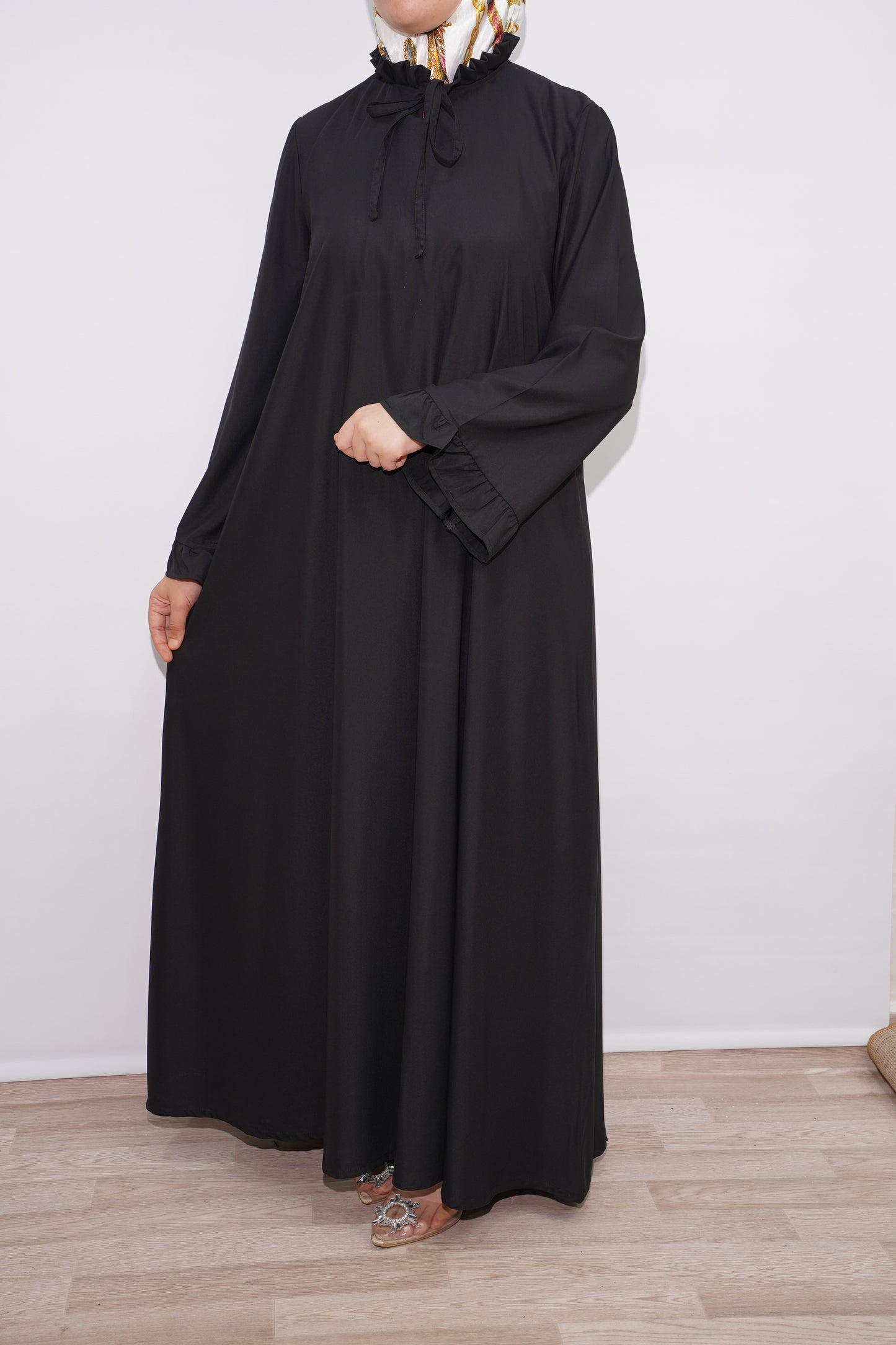 (Ref 8) عباية