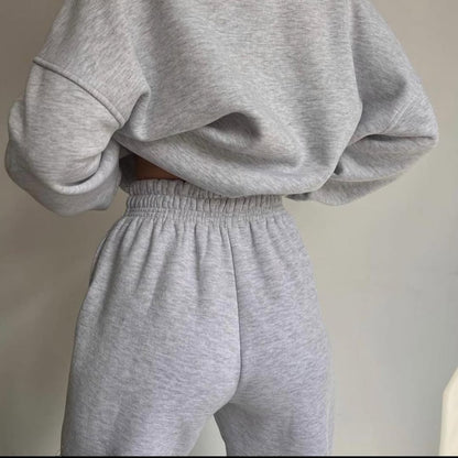 (REF11)طقم رياضي نسائي